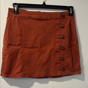 Sky and Sparrow Terracotta Button-Accent Mini Skirt
